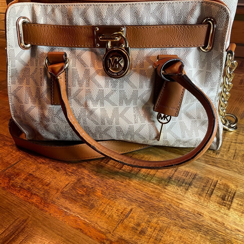 Michael signature medium tote